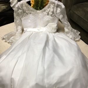 Angels NY, Flower Girls white Dress, Size 12
